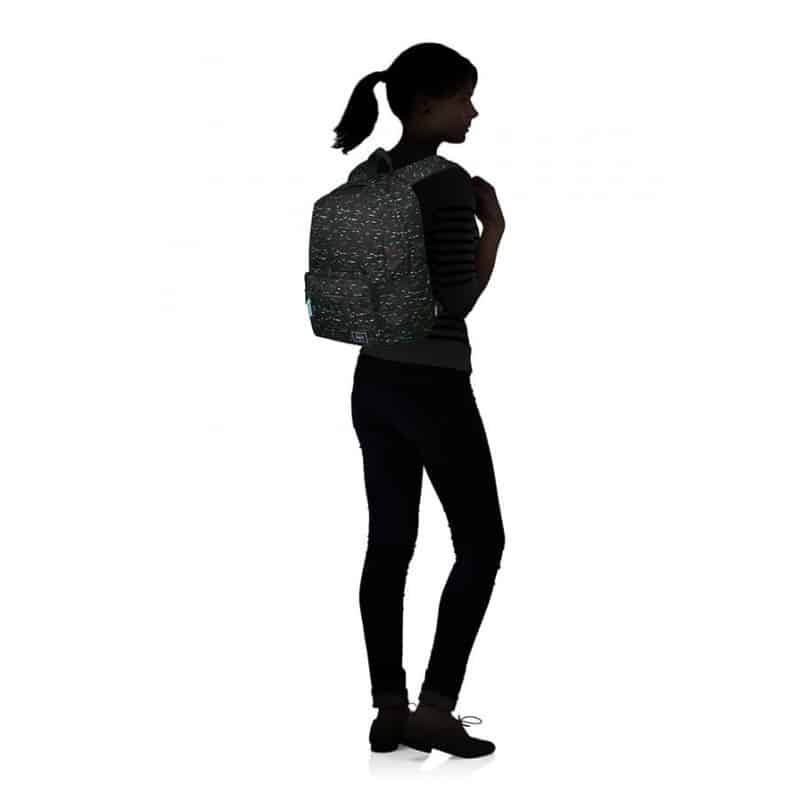 american-tourister-urban-groove-lifestyle-bp1-glitch-8