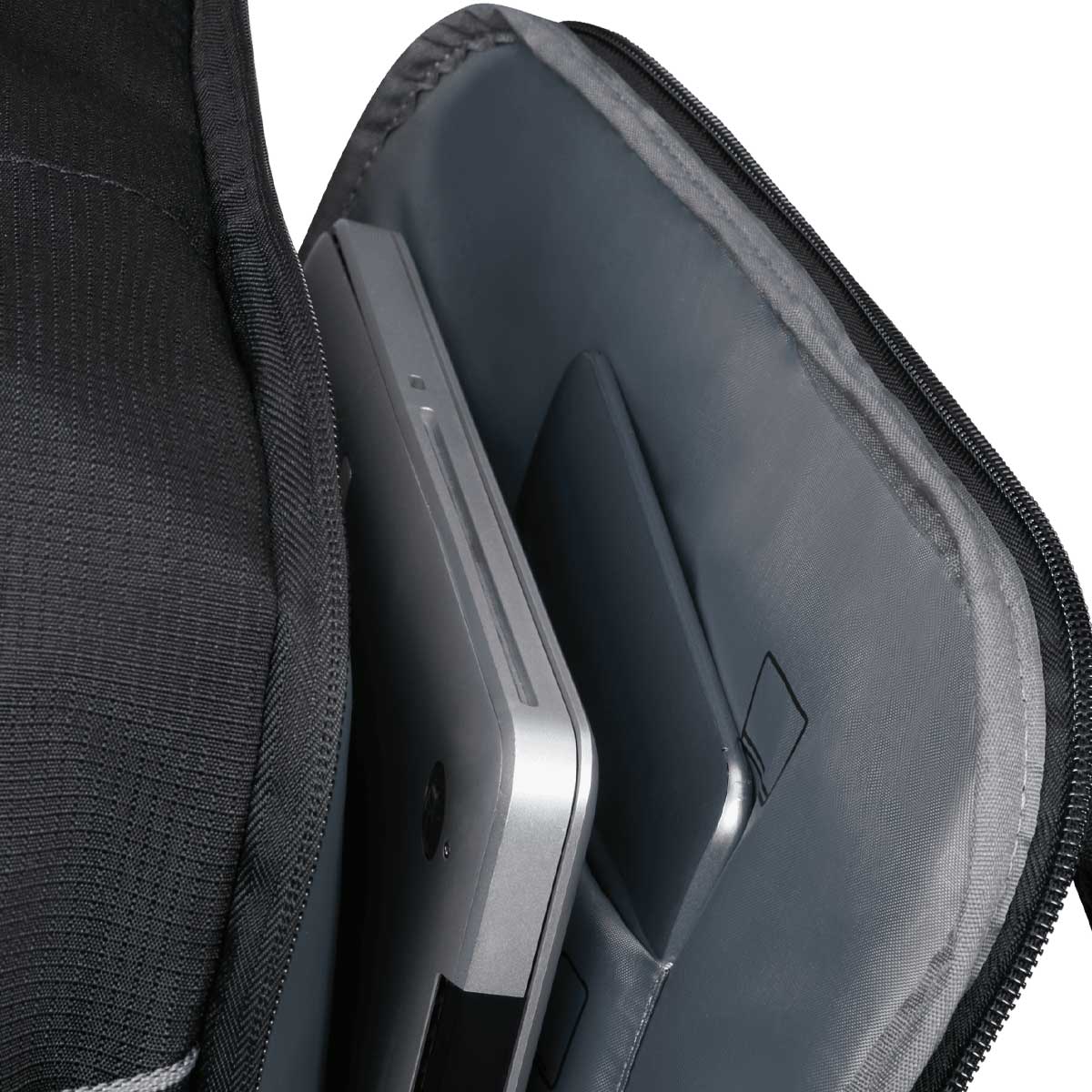 american-tourister-Take2cabin-M-nero-4